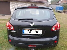 Nissan Qashqai 2007 г Внедорожник / Кроссовер