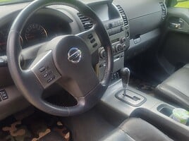 Nissan Pathfinder 2007 y Off-road / Crossover