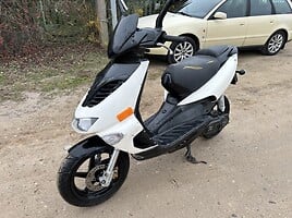 Aprilia SR 1998 m Motoroleris / Mopedas