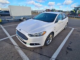 Ford Fusion II 2016 y