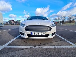 Ford Fusion II 2016 y