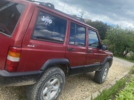 Jeep Cherokee 1999 y Off-road / Crossover