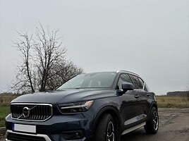 Volvo XC40 2019 y Off-road / Crossover