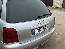 Audi A4 1996 m Universalas