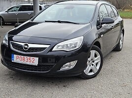 Opel Astra Universalas 2011