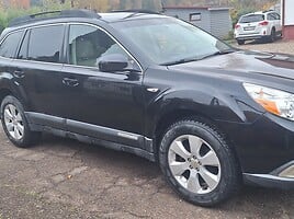 Subaru OUTBACK 2010 y Sedan