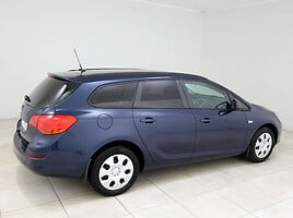 Opel Astra 2011 г Универсал