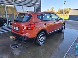 Nissan Qashqai 2008 г Внедорожник / Кроссовер