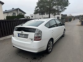 Toyota Prius 2006 г Хэтчбек