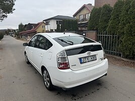 Toyota Prius 2006 г Хэтчбек