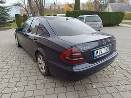 Mercedes-Benz E 220 2003 г Седан