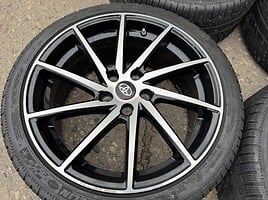 Toyota Siunciam, 8.5J ET54 light alloy R19 rims