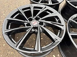 Seat Siunciam, 8J ET37 light alloy R18 rims