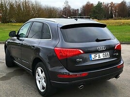 Audi Q5 2010 y Off-road / Crossover