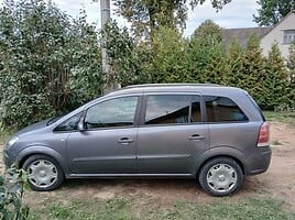 Opel Zafira 2008 г Минивэн