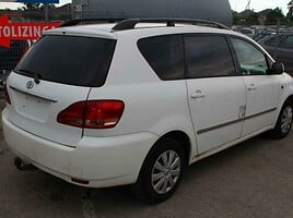 Toyota Avensis Verso 2001 y Van