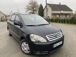 Toyota Avensis Verso 2003 m Vienatūris