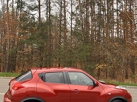 Nissan Juke 2011 г Внедорожник / Кроссовер