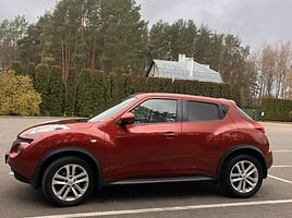 Nissan Juke 2011 г Внедорожник / Кроссовер