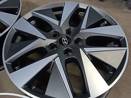 Hyundai light alloy R18 rims