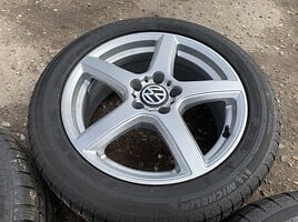 Volkswagen Siunciam, 7.5J ET47 light alloy R17 rims