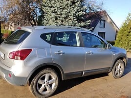 Nissan Qashqai 2008 y Off-road / Crossover