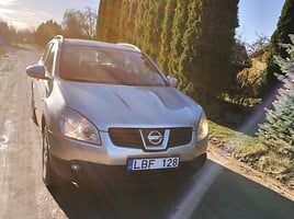 Nissan Qashqai 2008 y Off-road / Crossover