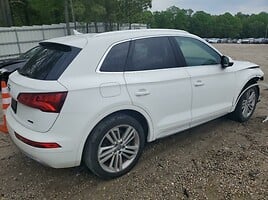 Audi Q5 2020 y Off-road / Crossover