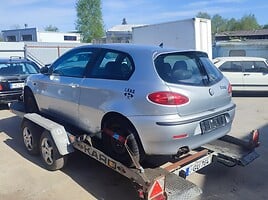 Alfa Romeo 147 Twin Spark 2001 y