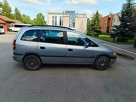 Opel Zafira A 2000 y