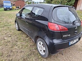 Mitsubishi Colt 2006 y Hatchback