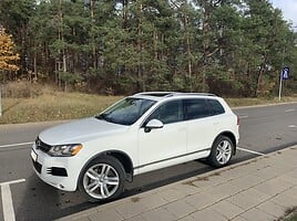 Volkswagen Touareg 12568 VW Touareg 6V 2014 y