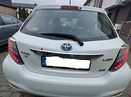 Toyota Yaris III 2013 г