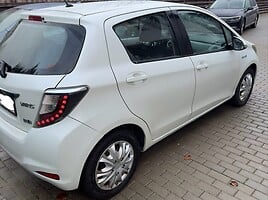 Toyota Yaris III 2013 г