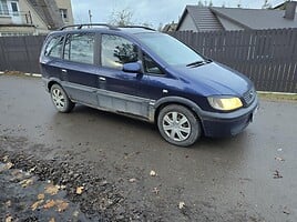 Opel Zafira A 2000 г