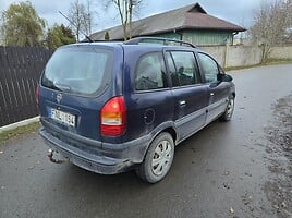 Opel Zafira A 2000 г