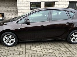 Opel Astra 2012 y Hatchback