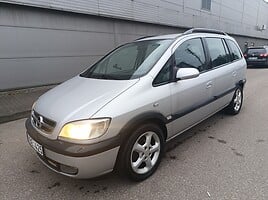 Opel Zafira 2003 г Хэтчбек