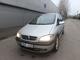 Opel Zafira 2003 г Хэтчбек