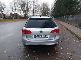 Volkswagen Passat B7 2012 y