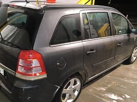 Opel Zafira 2011 m Vienatūris