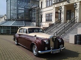 Rolls-Royce Silver Cloud 1960 y Sedan