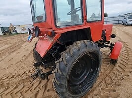 Belarus T25 a 1995 y Tractor