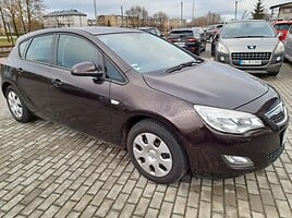 Opel Astra 2012 г Хэтчбек