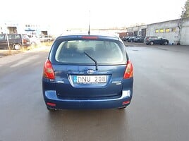 Toyota Corolla Verso 2003 г Хэтчбек