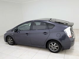 Toyota Prius 2010 г Хэтчбек