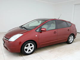 Toyota Prius 2004 г Хэтчбек