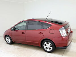 Toyota Prius 2004 г Хэтчбек