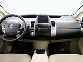 Toyota Prius 2004 г Хэтчбек