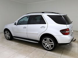 Mercedes-Benz ML 420 2006 г Внедорожник / Кроссовер